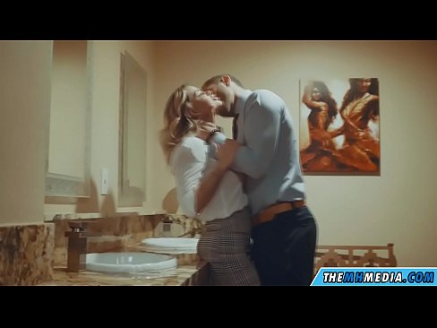❤️ Kun povekas blondi viettelee sinut julkisessa vessassa Porno at fi.yespornpics-com.ru ❌️❤